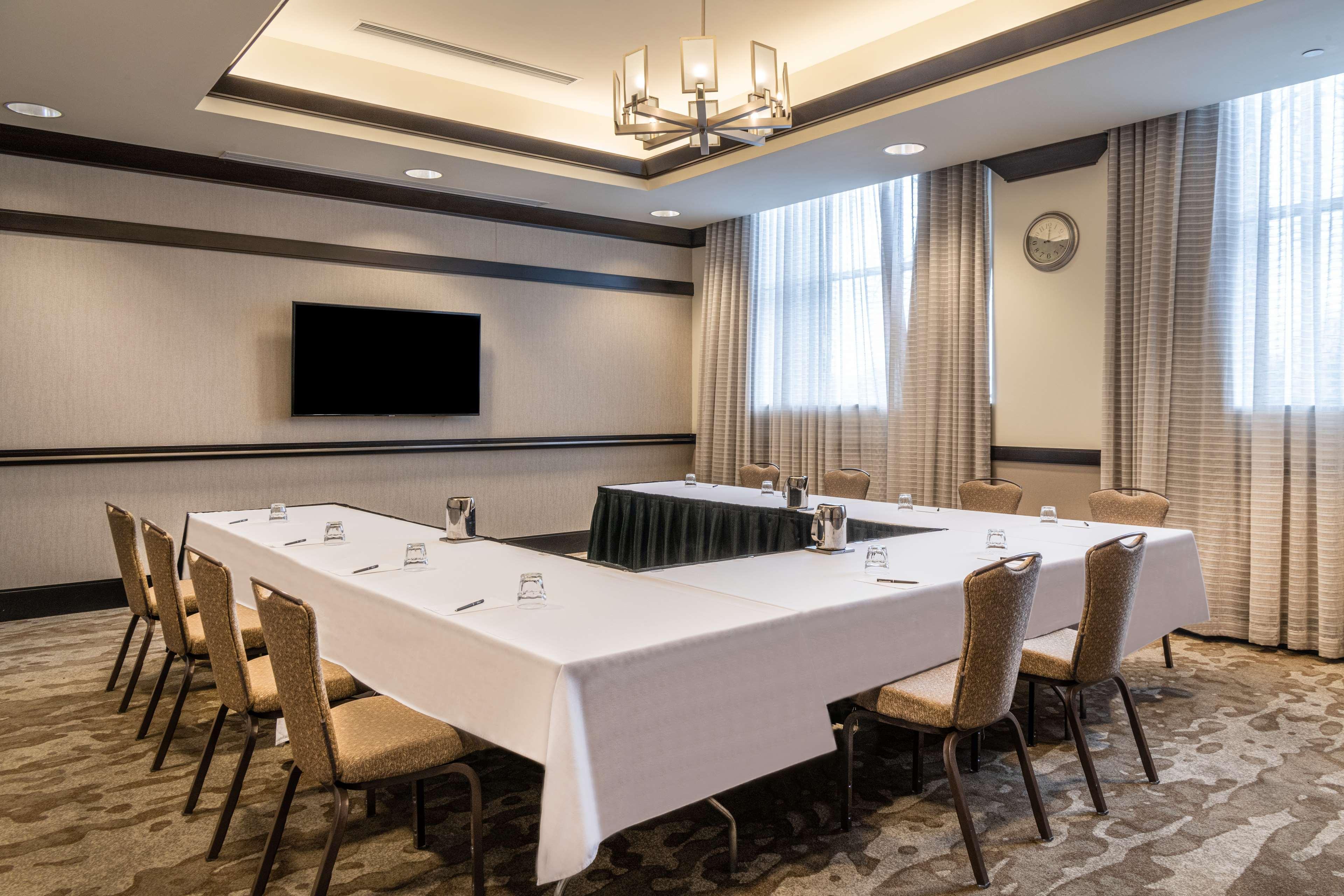 מלון Hilton Columbus/Polaris מראה חיצוני תמונה