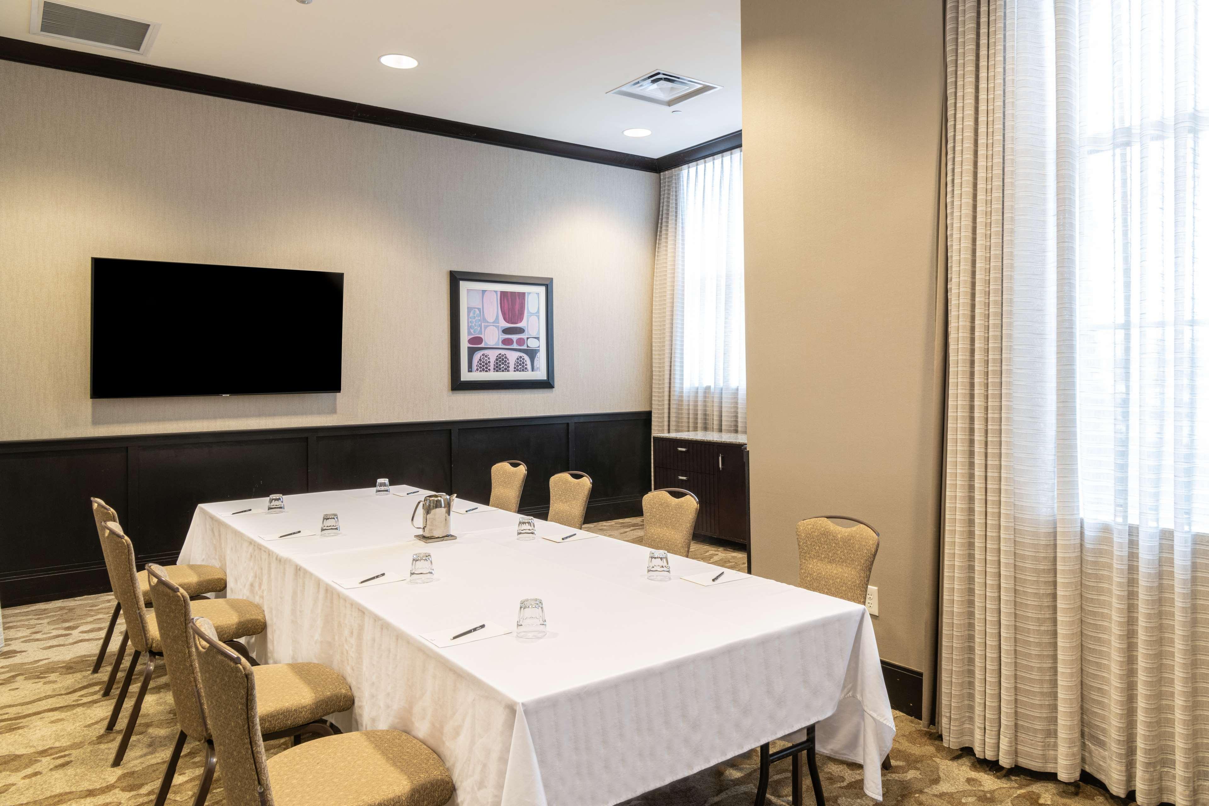 מלון Hilton Columbus/Polaris מראה חיצוני תמונה
